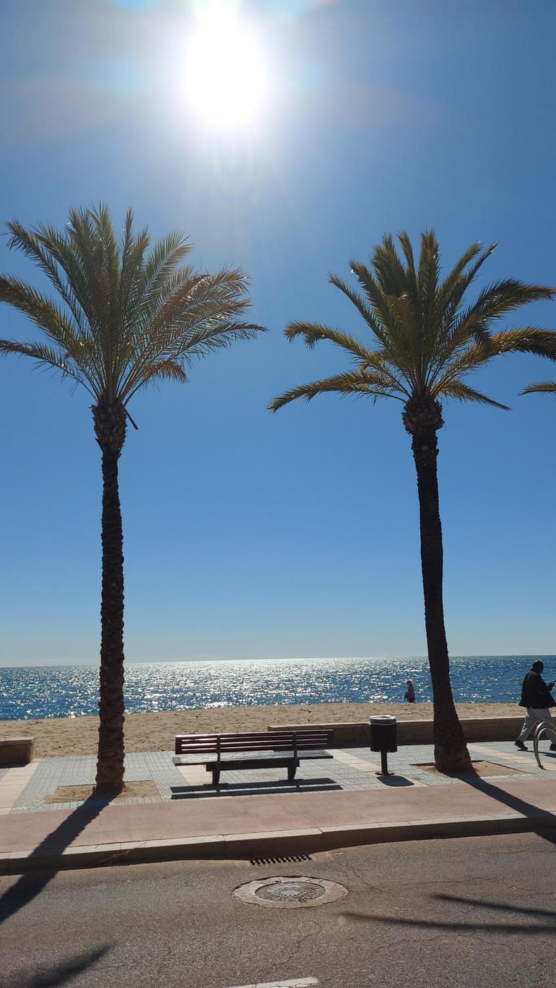 Sol Marina Apartment Salou Bagian luar foto